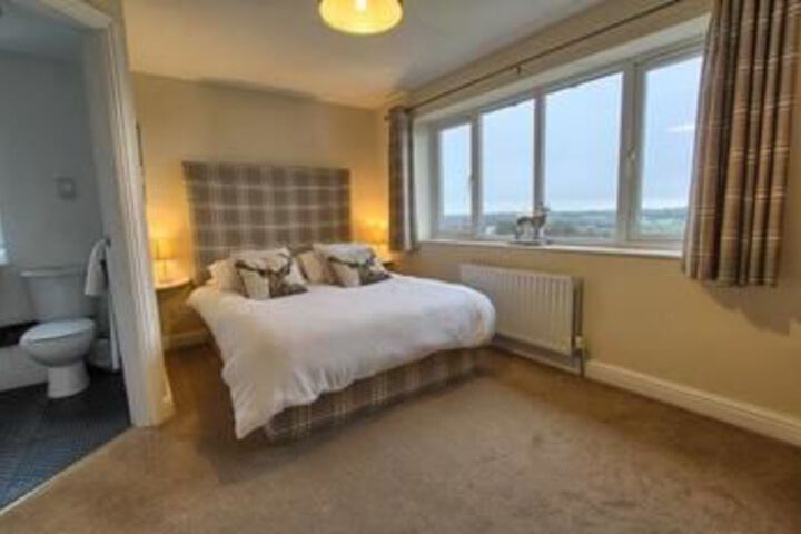 Room 15 of 27