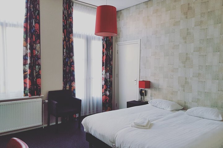 Room 15 of 49