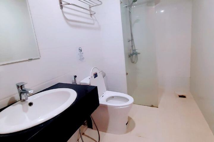Room 42 of 46