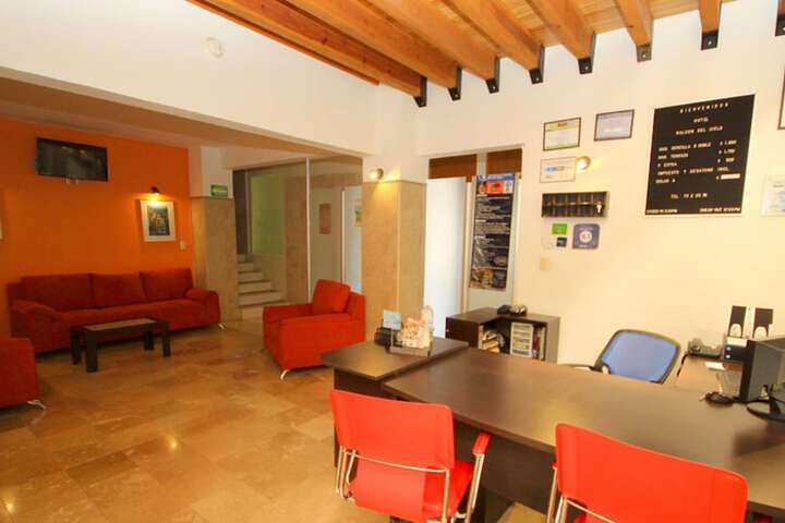 Guest Lobby