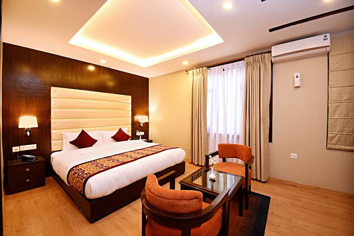 Room 3 of 67