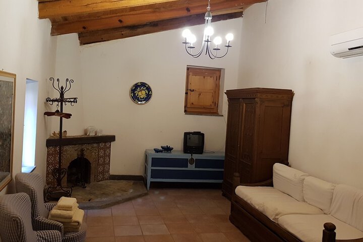 Room 14 of 64