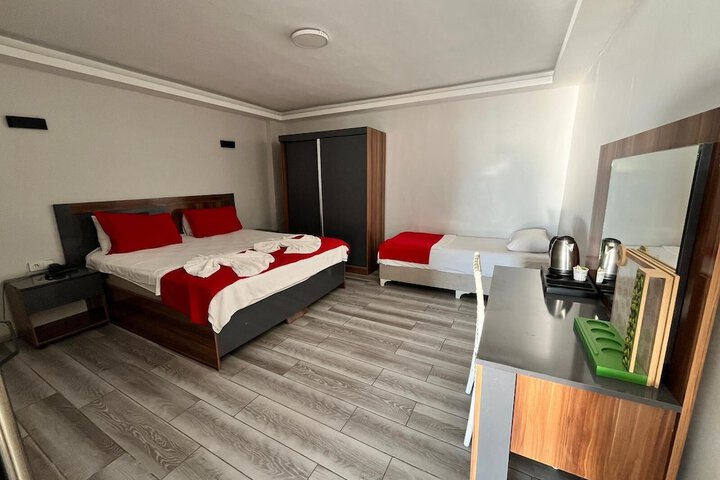 Room 7 of 49