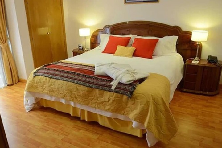 Room 10 of 41