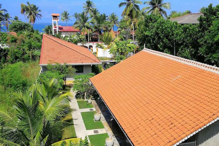 Thambili cabanas