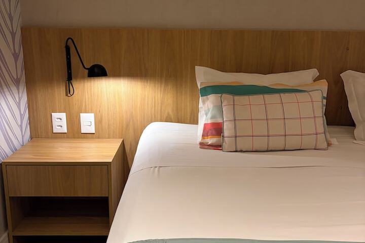 Room 54 of 156