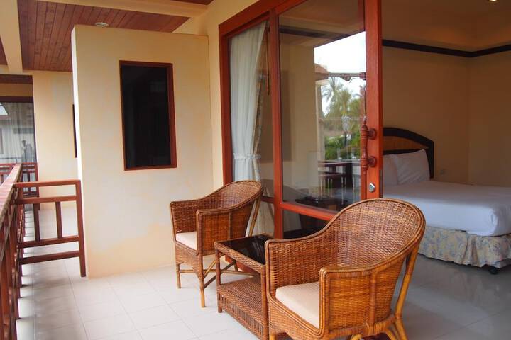 Room 9 of 31