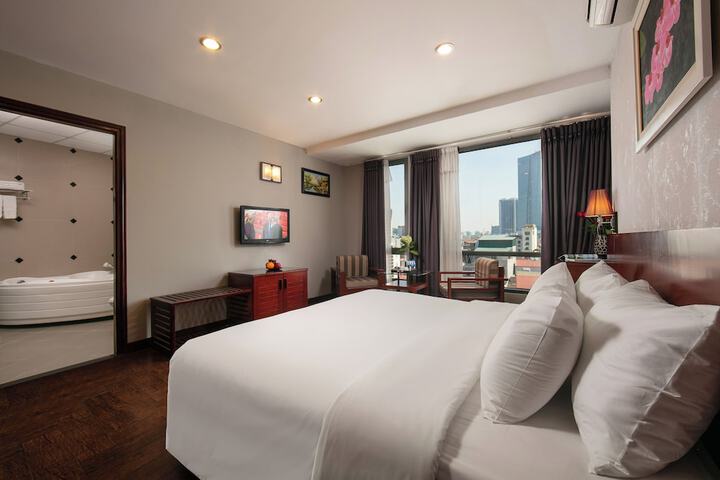 Room 25 of 41