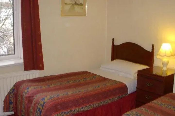 Room 2 of 11