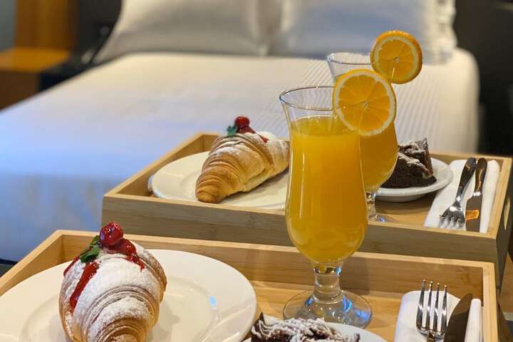 Breakfast/Coffee Service 19 of 21