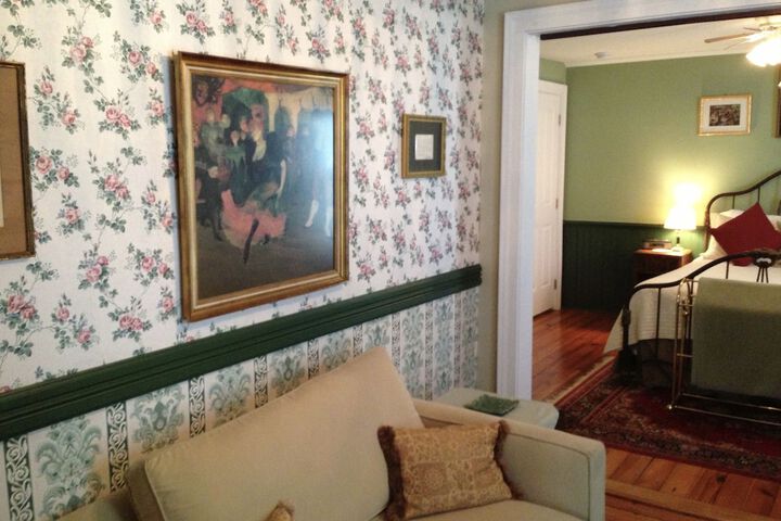 Room 11 of 41