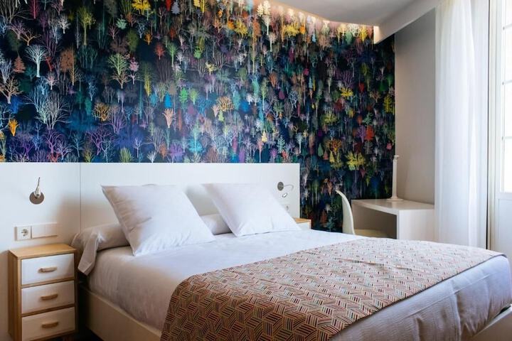 Room 7 of 24