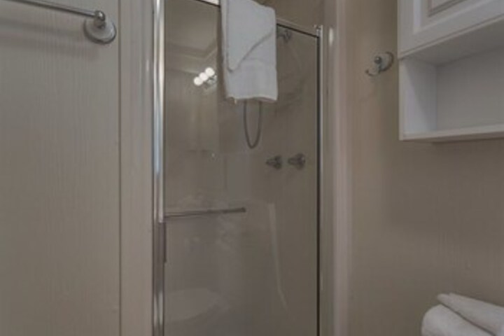 Room 18 of 75