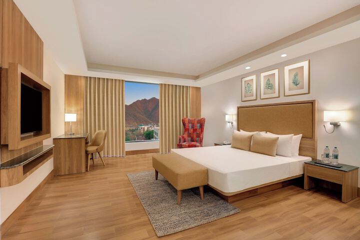 Room 26 of 57