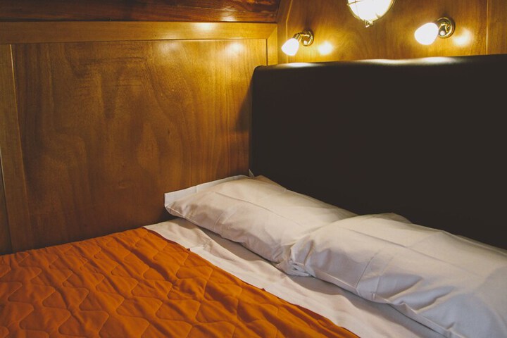 Room 5 of 22