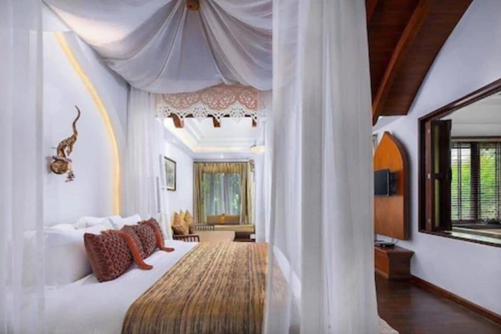 Room 28 of 75