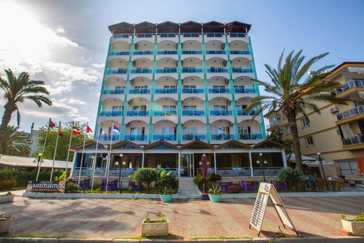 Exterior of Grand Hermes Hotel