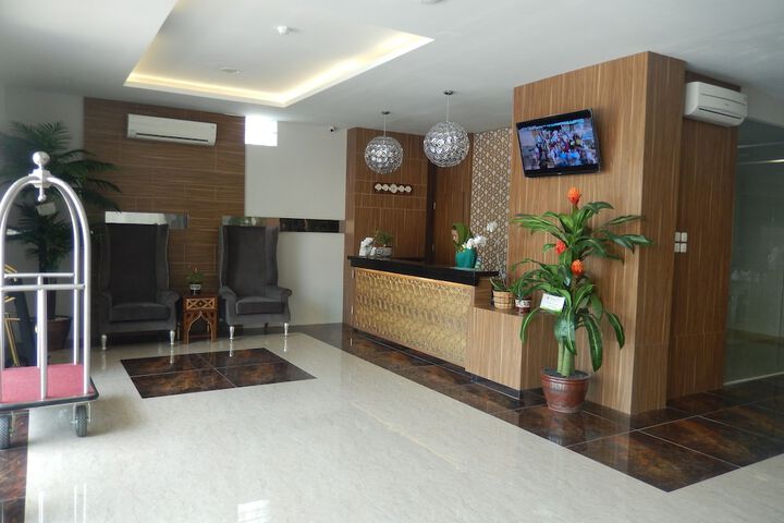 Hotel Interior 4 of 58