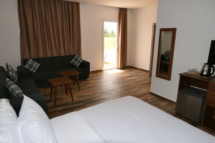 Room 9 of 49