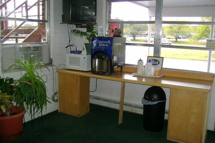 Breakfast/Coffee Service 9 of 12