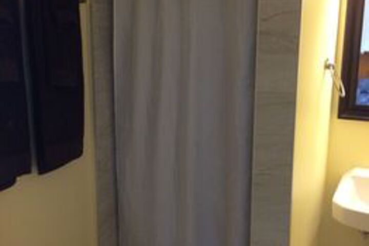 Room 4 of 19