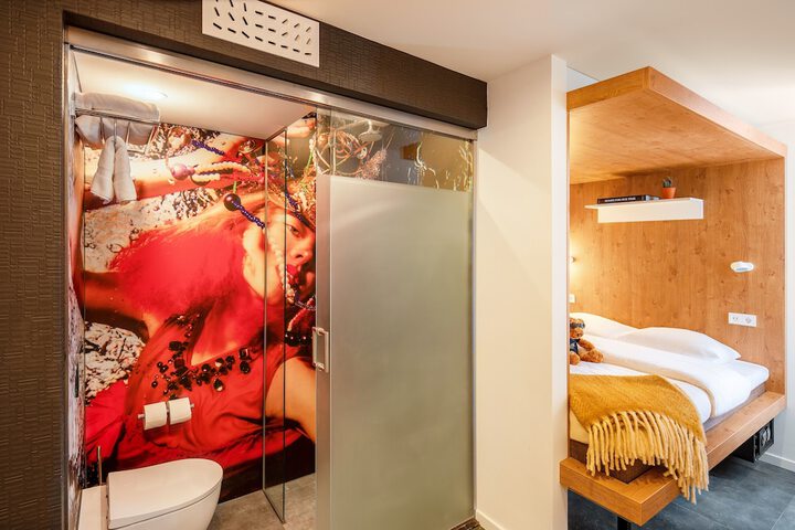 Room 14 of 54