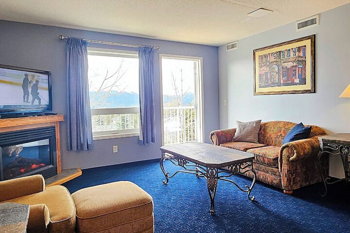 Room 4 of 41