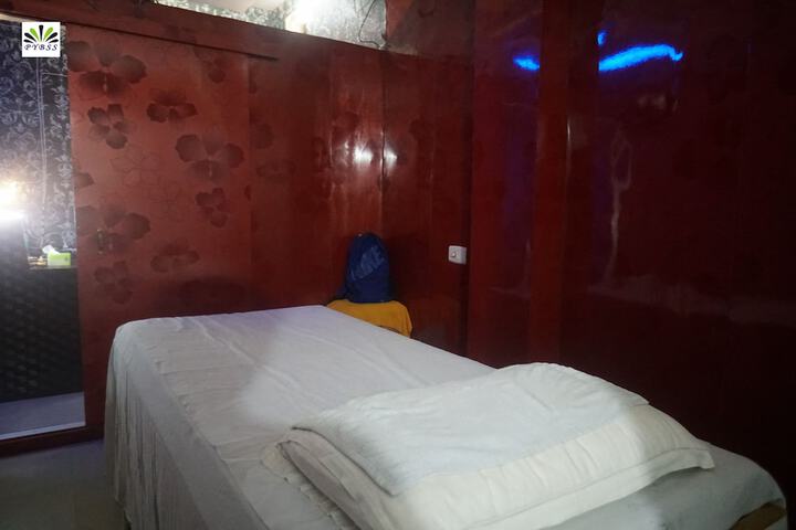 Room 56 of 94