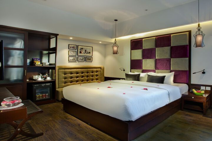 Room 8 of 61