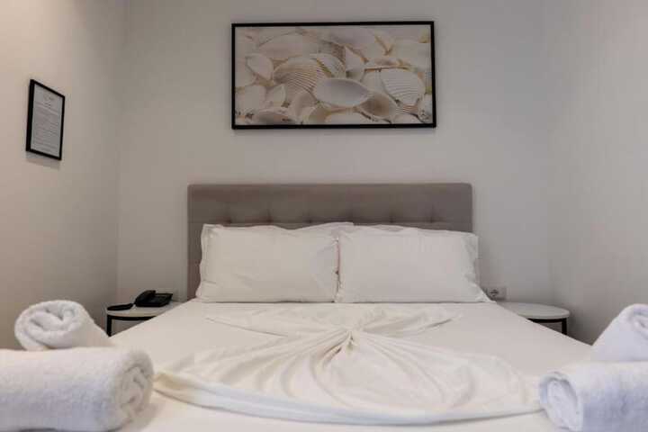 Room 26 of 91
