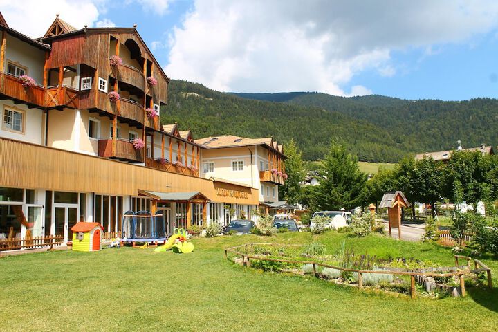 Hotel 55 of 62