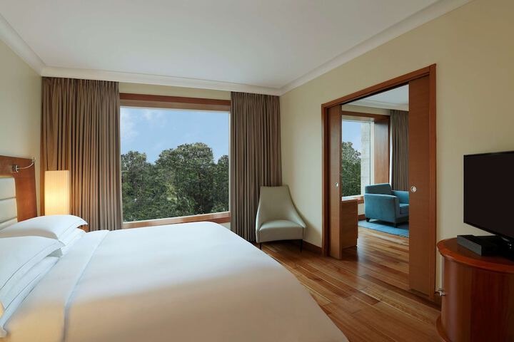 Room 25 of 114