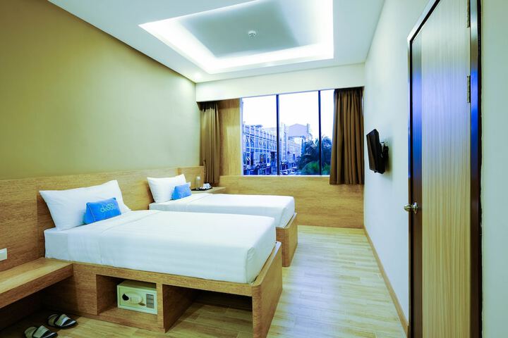 Room 5 of 23