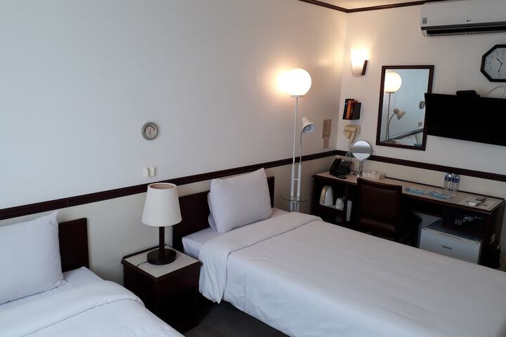 Room 8 of 49