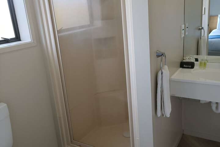 Room 65 of 95