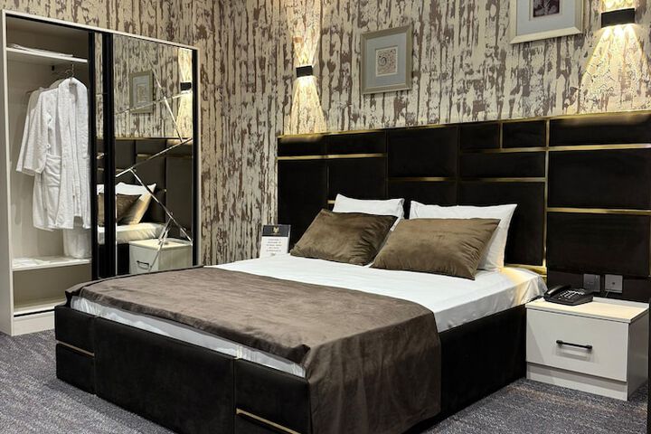 Montinn Premier Hotel