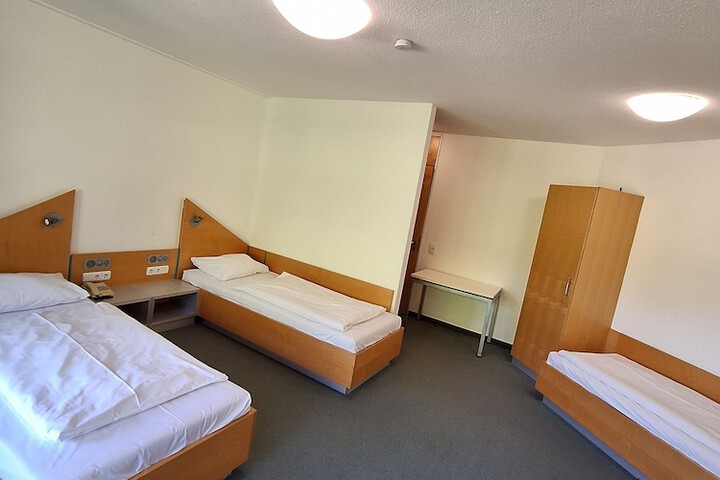 Room 22 of 84