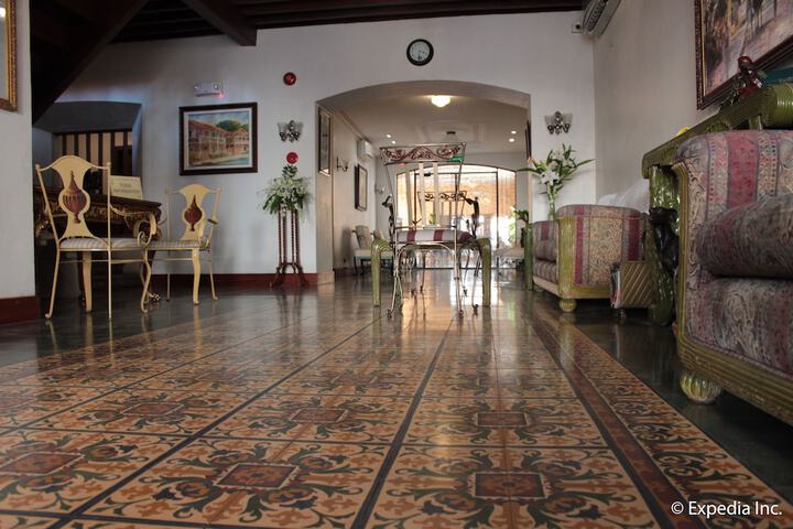 Guest Lobby