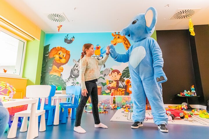 Childrens Activities 94 of 193