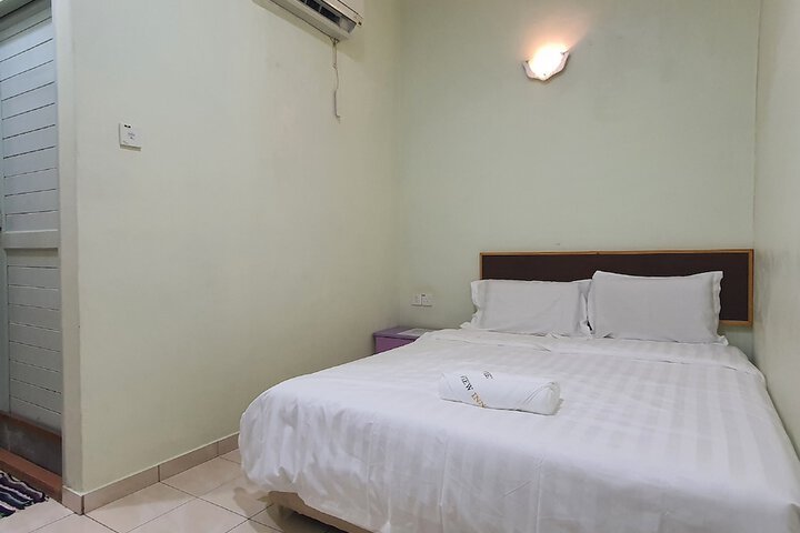 Room 17 of 25