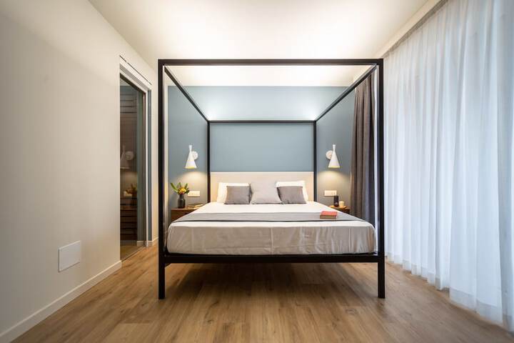 Room 10 of 86