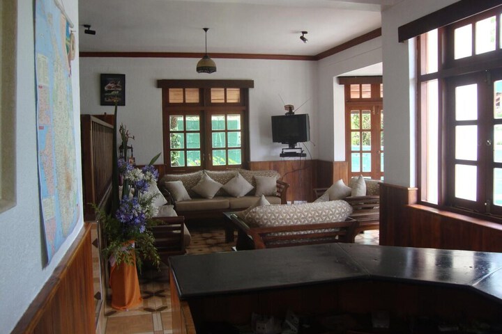 Room 25 of 46