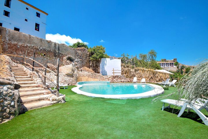 Pool 22 of 61