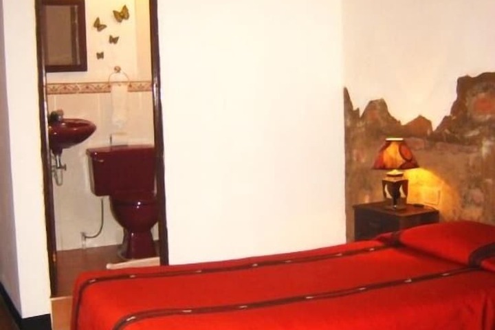 Room 26 of 47