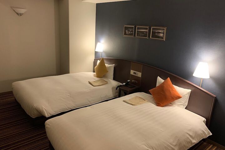 Room 18 of 81