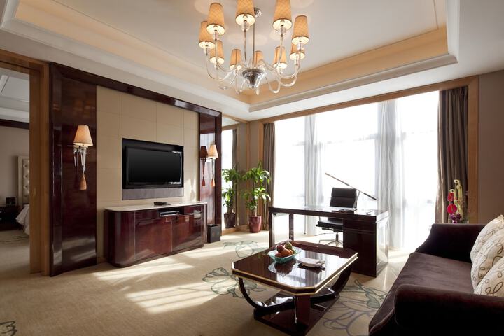 Room 8 of 56