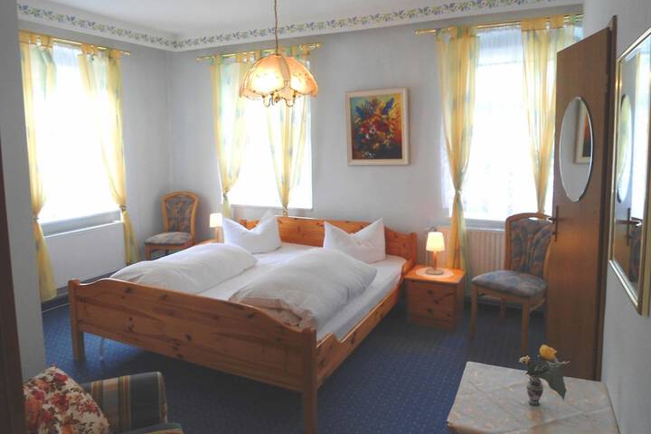 Room 9 of 51