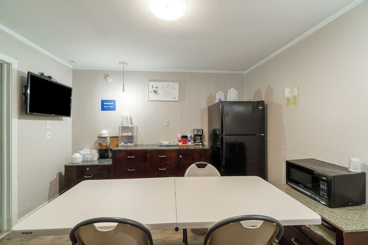 Breakfast/Coffee Service 16 of 20