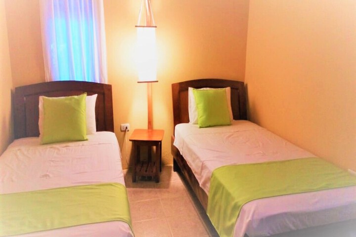 Room 5 of 31