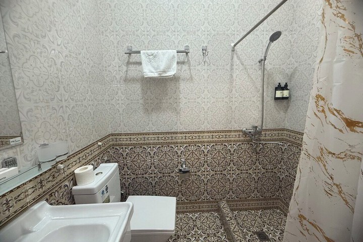 Room 79 of 107